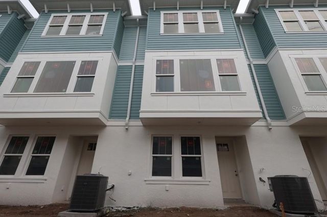 446 31ST WAY N, St Petersburg, FL 33713