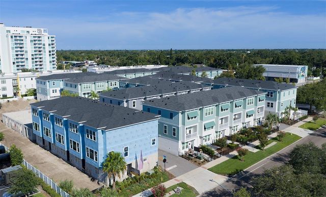 446 31ST WAY N, St Petersburg, FL 33713