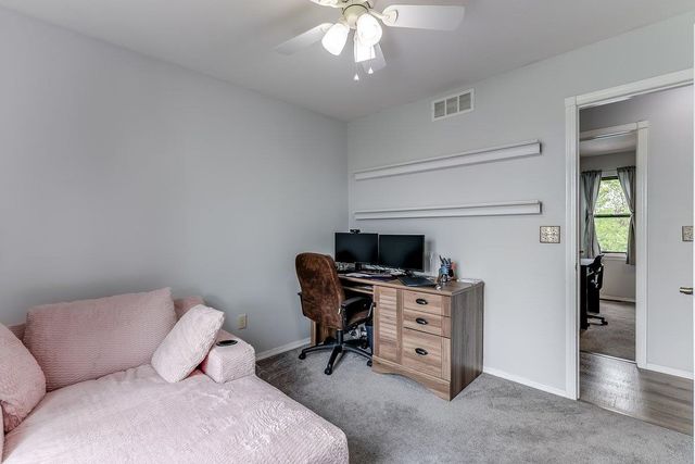 1124 N High Park Dr, Derby, KS 67037