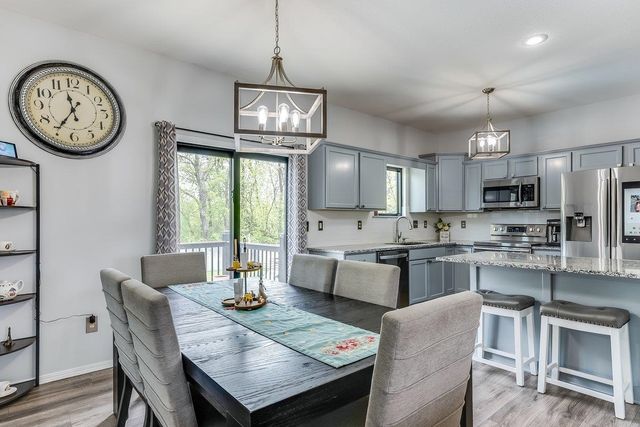 1124 N High Park Dr, Derby, KS 67037