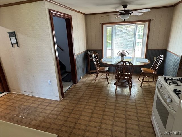 20 East Avenue, West Seneca, NY 14224