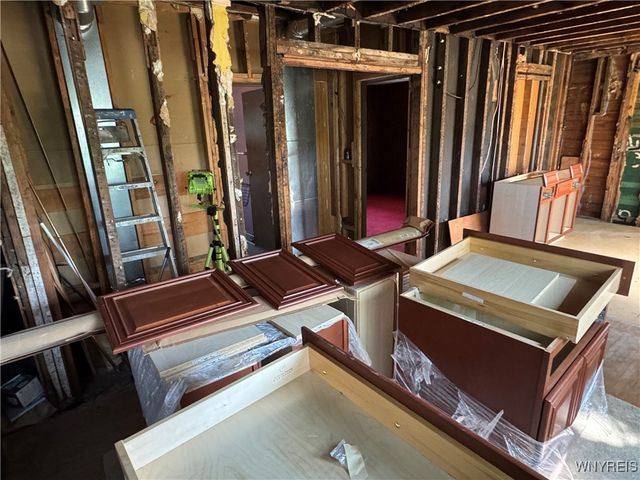 20 East Avenue, West Seneca, NY 14224