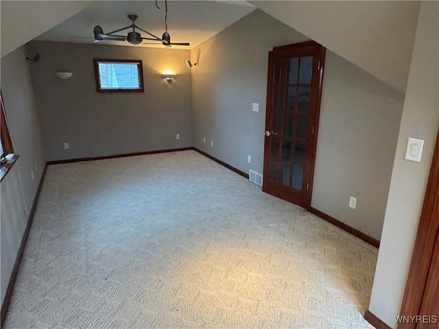 20 East Avenue, West Seneca, NY 14224