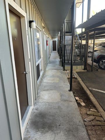 8818 Ilona Lane 7, Houston, TX 77025