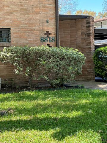 8818 Ilona Lane 7, Houston, TX 77025
