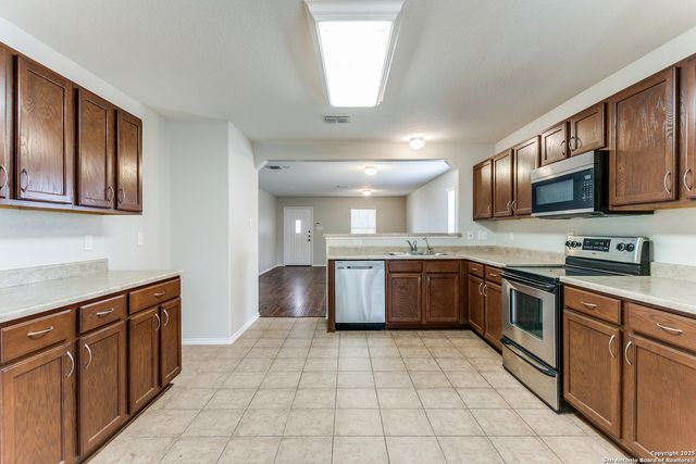 16210 Rosebud Vista, Selma, TX 78154