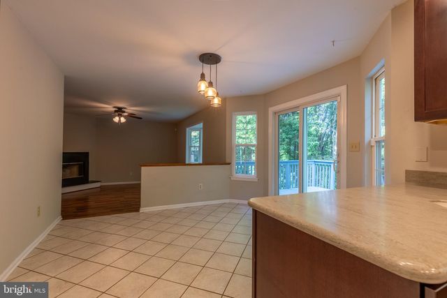 223 E FLAGSTONE DR, Newark, DE 19702