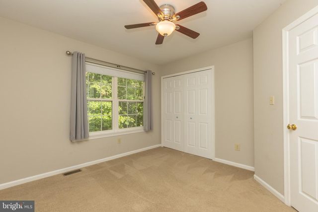 223 E FLAGSTONE DR, Newark, DE 19702