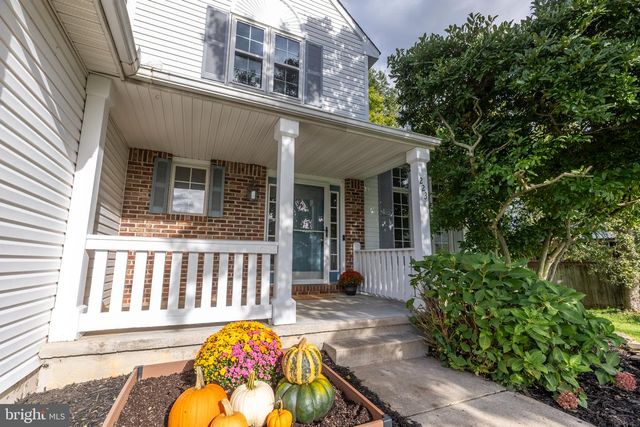 223 E FLAGSTONE DR, Newark, DE 19702