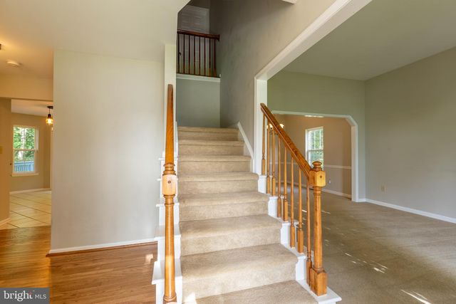 223 E FLAGSTONE DR, Newark, DE 19702