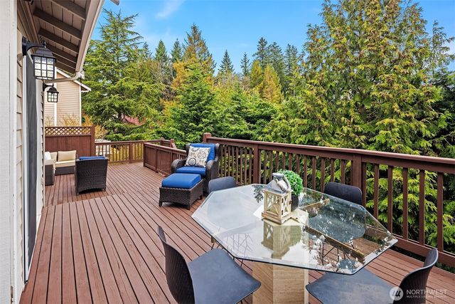 1734 Ilwaco Avenue NE, Renton, WA 98059