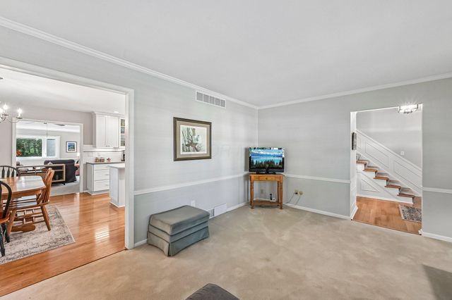 9491 Circle Drive E, Pickerington, OH 43147