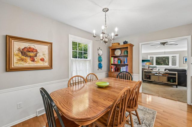 9491 Circle Drive E, Pickerington, OH 43147