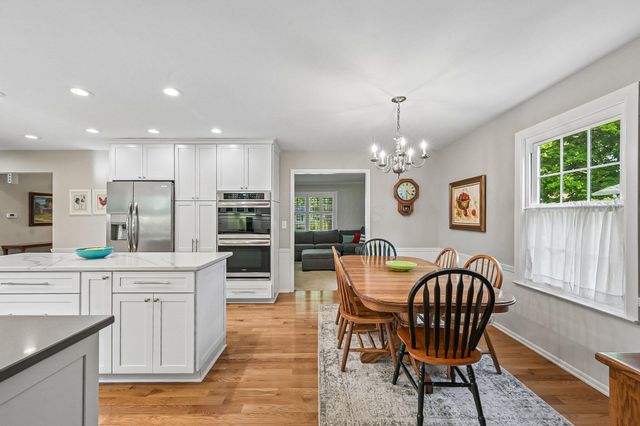 9491 Circle Drive E, Pickerington, OH 43147