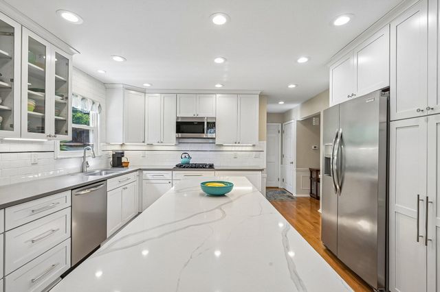 9491 Circle Drive E, Pickerington, OH 43147