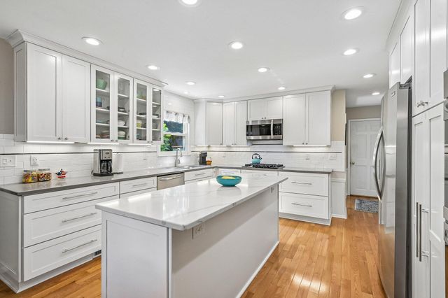 9491 Circle Drive E, Pickerington, OH 43147
