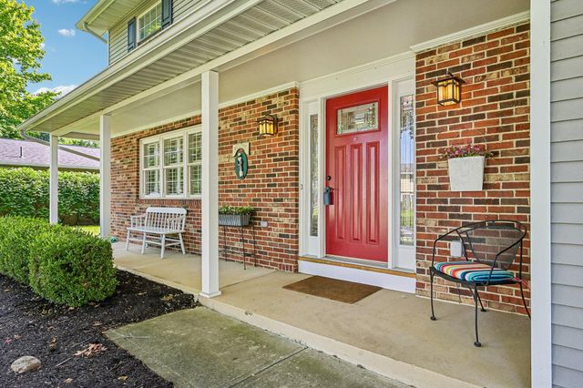 9491 Circle Drive E, Pickerington, OH 43147