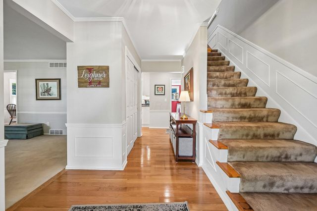 9491 Circle Drive E, Pickerington, OH 43147
