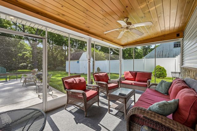 9491 Circle Drive E, Pickerington, OH 43147