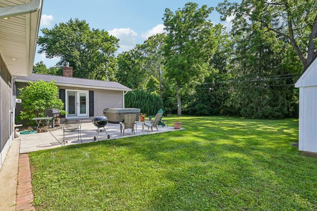 9491 Circle Drive E, Pickerington, OH 43147