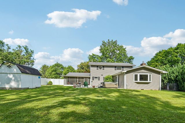 9491 Circle Drive E, Pickerington, OH 43147