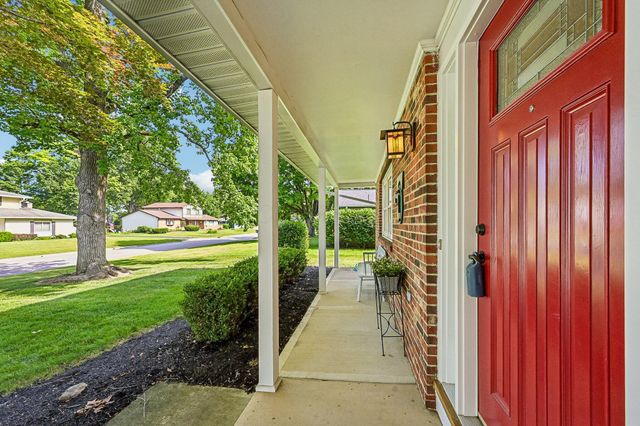 9491 Circle Drive E, Pickerington, OH 43147
