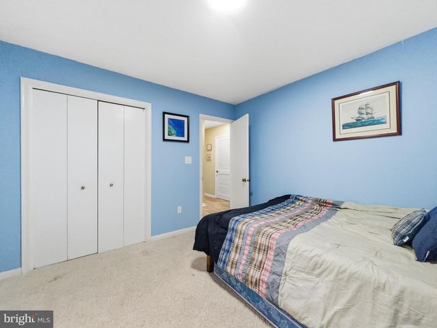 1353 LAKEVIEW PKWY, Locust Grove, VA 22508