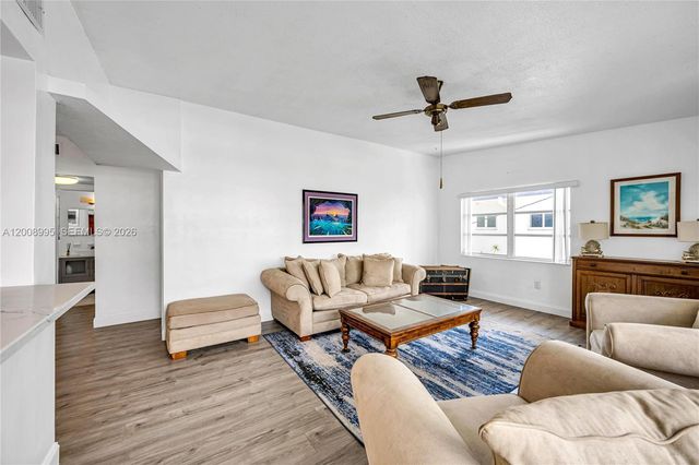 3721 NE 170th St 2, North Miami Beach, FL 33160