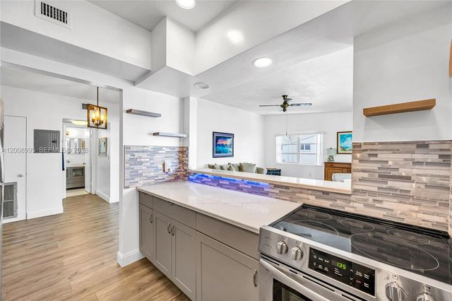 3721 NE 170th St 2, North Miami Beach, FL 33160