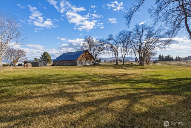 22 Kermel Road, Omak, WA 98841