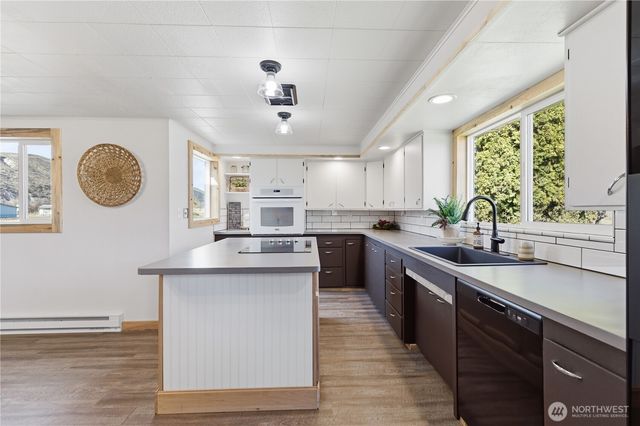 22 Kermel Road, Omak, WA 98841