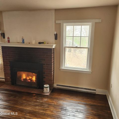 208 Hampton Avenue, East Greenbush, NY 12144