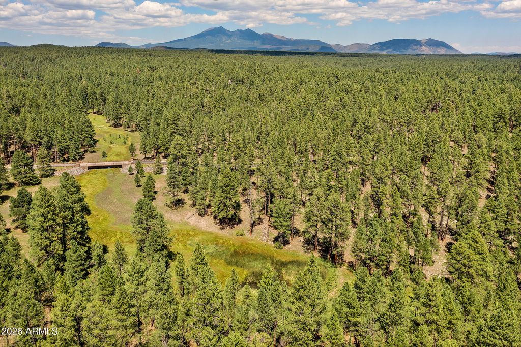 Image 13 of property listing at 3456 LAURIE Lane 9, Flagstaff, AZ 86005
