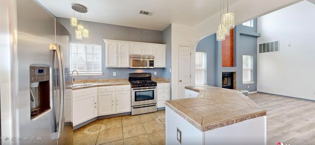 4844 Stafford Place NW, Albuquerque, NM 87120