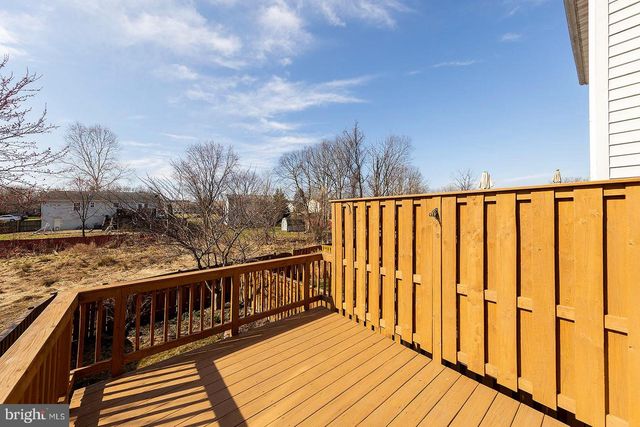304 CHATHAM SQ, Winchester, VA 22601