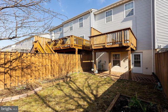 304 CHATHAM SQ, Winchester, VA 22601