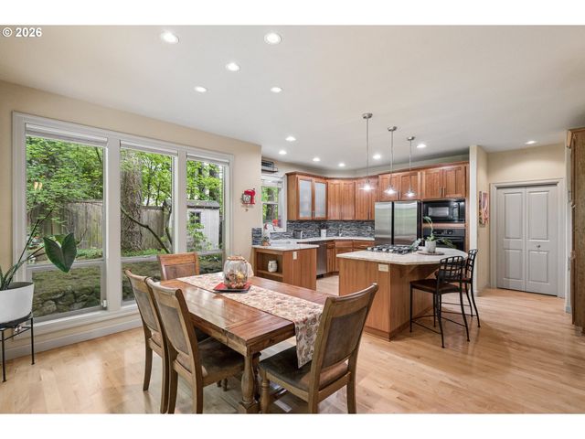 8444 Se 138TH Dr, Portland, OR 97236