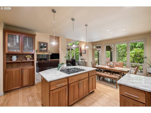 8444 Se 138TH Dr, Portland, OR 97236