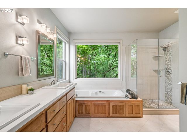 8444 Se 138TH Dr, Portland, OR 97236