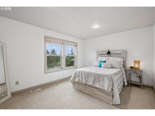 8444 Se 138TH Dr, Portland, OR 97236