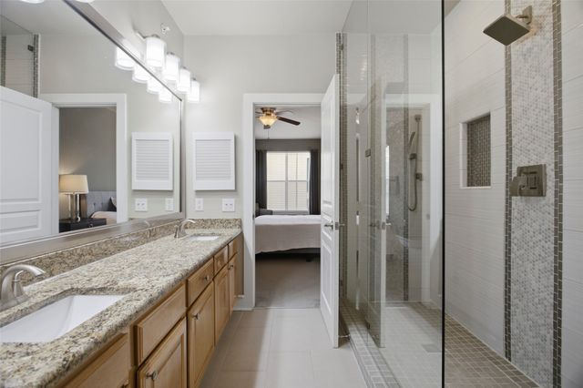 3333 Darcy Street 2202, Fort Worth, TX 76107