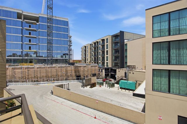 3333 Darcy Street 2202, Fort Worth, TX 76107