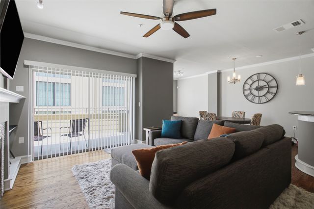 3333 Darcy Street 2202, Fort Worth, TX 76107