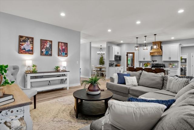 1119 Gallion Rd, Cumberland Furnace, TN 37051