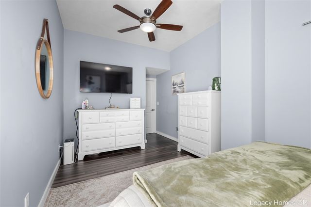 1042 Patton Avenue, Grand Rapids, MI 49504