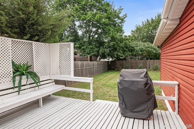 1042 Patton Avenue, Grand Rapids, MI 49504