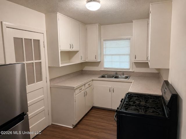 668 Broadmoor Drive, Jackson, MS 39206