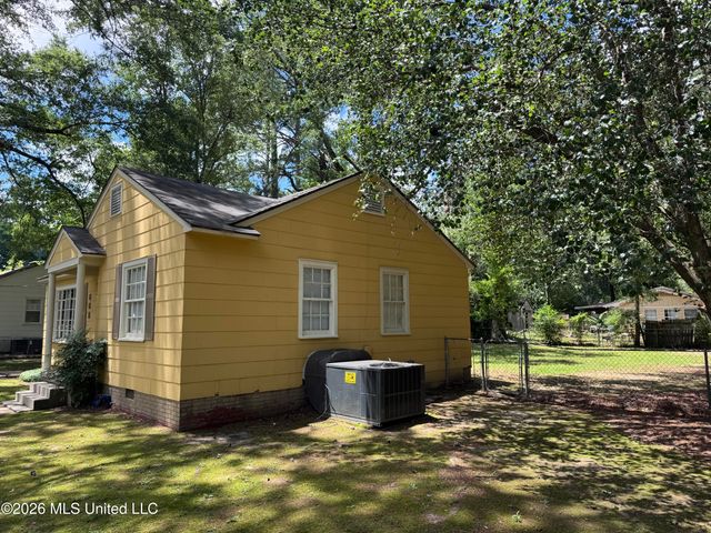 668 Broadmoor Drive, Jackson, MS 39206