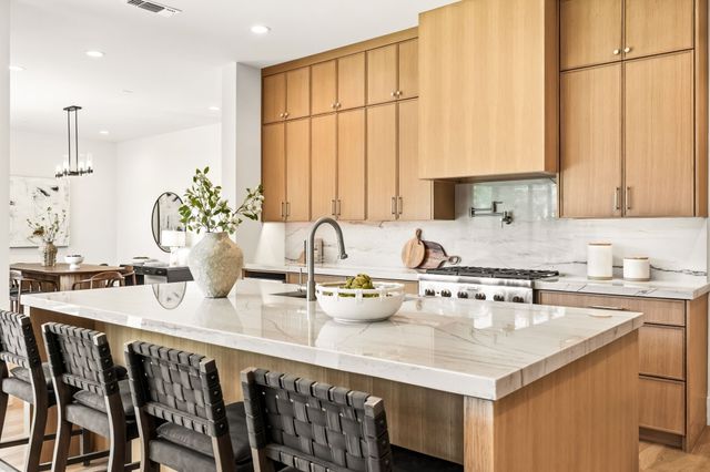7714 Morton Street, Dallas, TX 75209