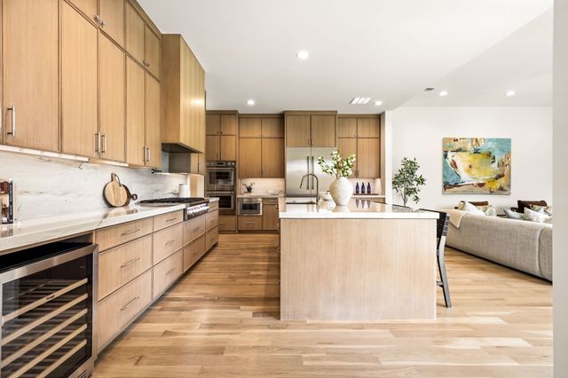 7714 Morton Street, Dallas, TX 75209